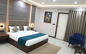 Hotel Krone Plaza Near Delhi Airport
